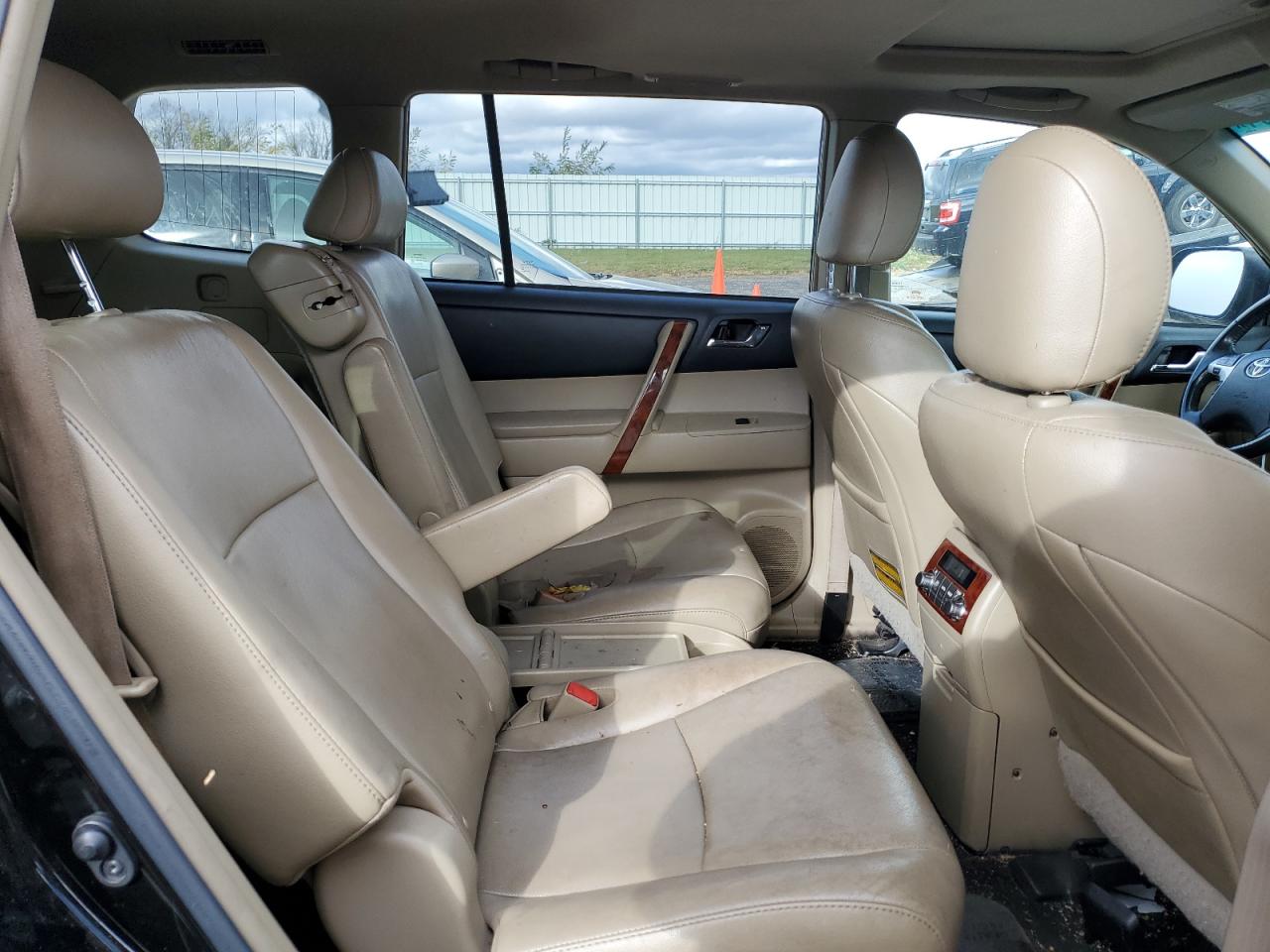2012 Toyota Highlander VIN 5TDYK3EH7CS056998 Copart auction photo, front end damage thumbnail 11