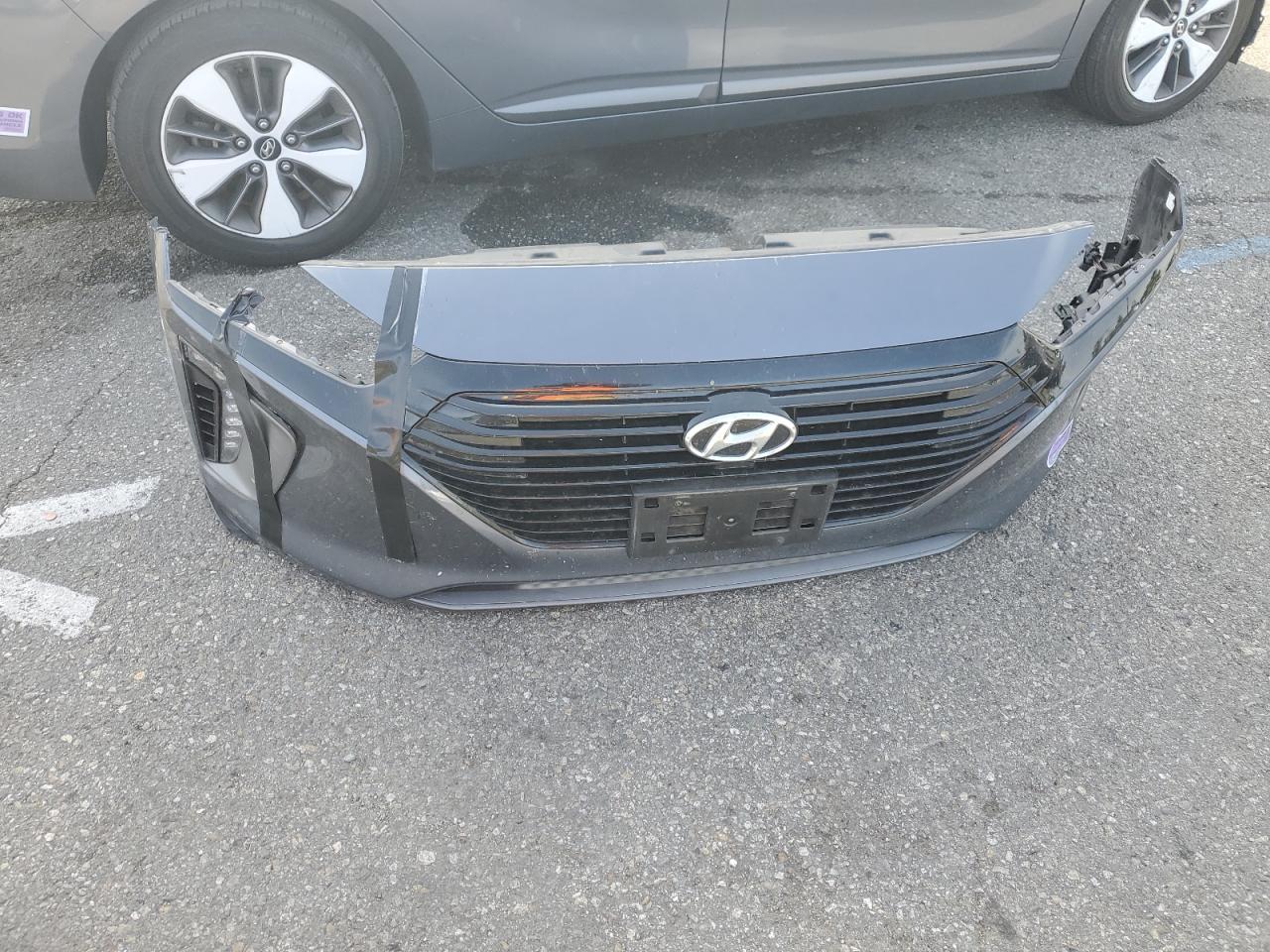 2019 Hyundai IONIQ VIN KMHC65LD3KU115884 Copart auction photo, front end damage thumbnail 12