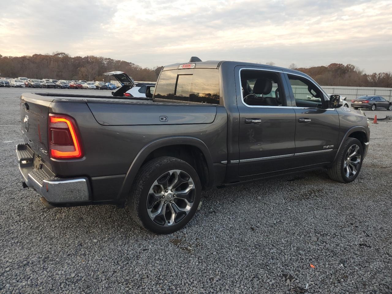 2019 RAM 1500 VIN 1C6SRFHTXKN910459 Copart auction photo, minor dent/scratches damage thumbnail 3