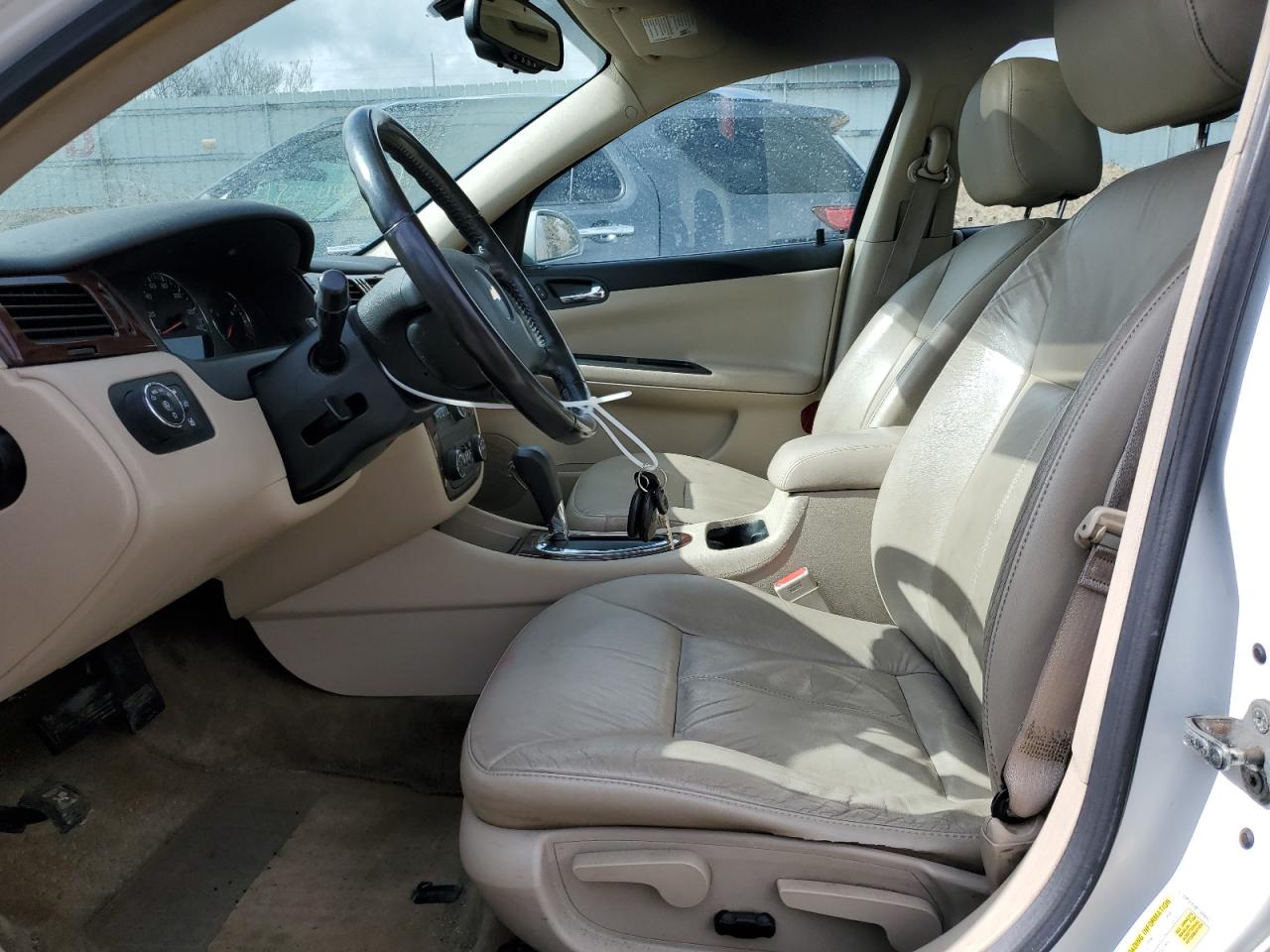 2011 Chevrolet Impala VIN 2G1WB5EK0B1300892 Copart auction photo, front end / minor dent/scratches damage thumbnail 7