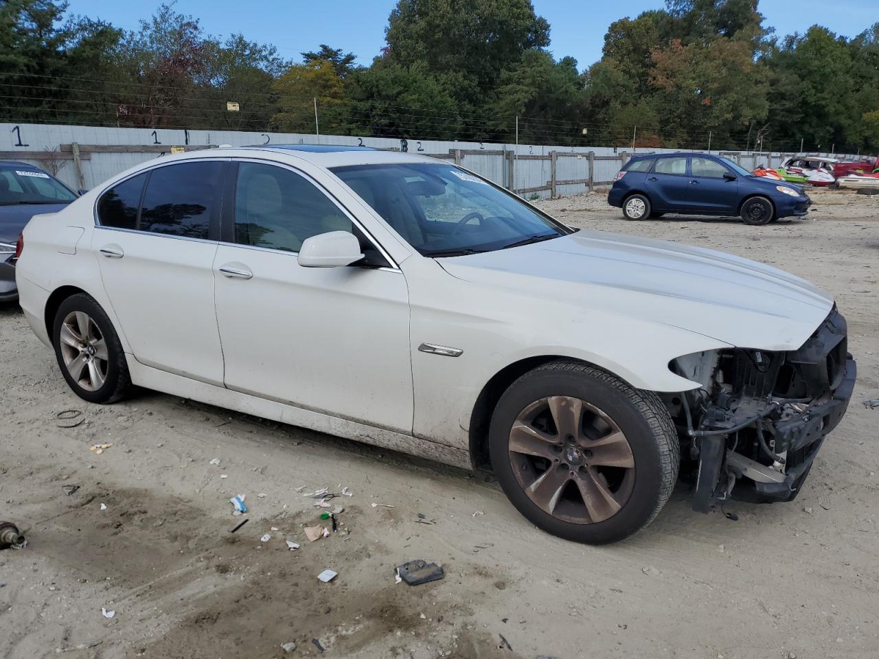 2013 BMW 5er VIN WBAXH5C56DD109392 Copart auction photo, front end damage thumbnail 4