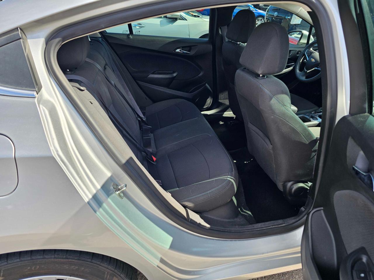 2016 Chevrolet Cruze VIN 1G1BE5SM9G7278283 Copart auction photo, normal wear / minor dent/scratches damage thumbnail 6