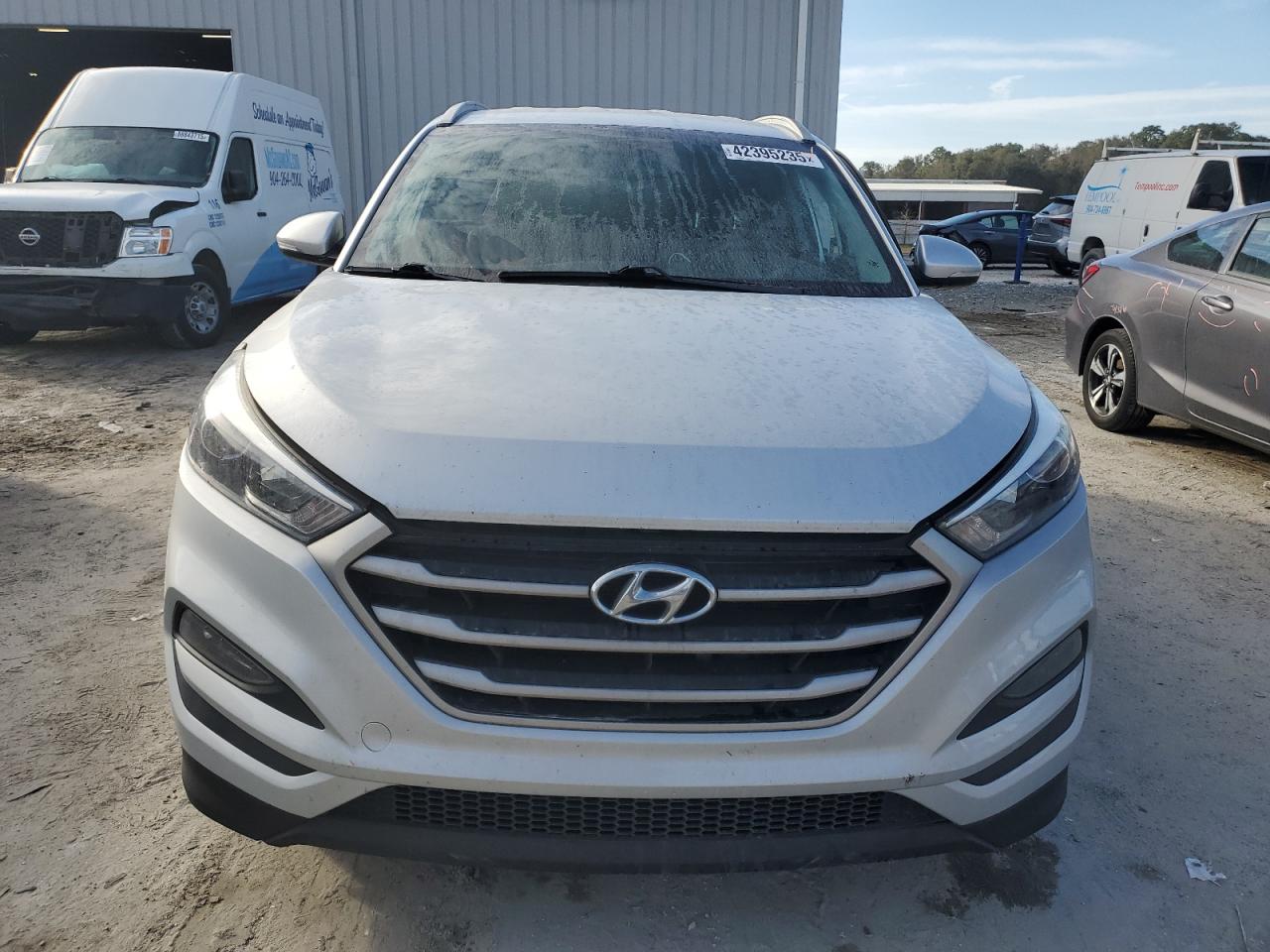 2017 Hyundai Tucson VIN KM8J3CA47HU546485 Copart auction photo, side / front end damage thumbnail 5