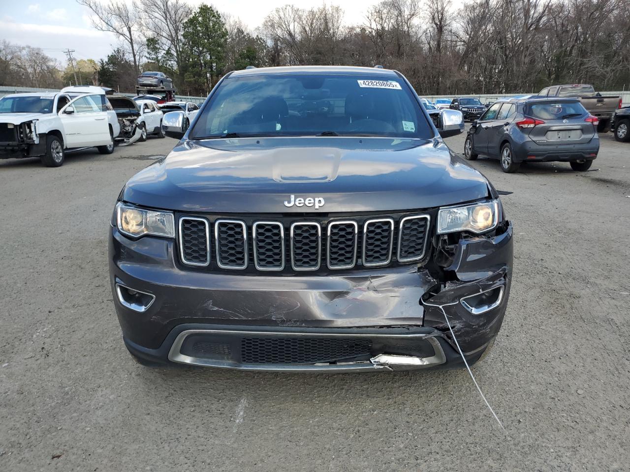 2018 Jeep Grand Cherokee VIN 1C4RJEBG6JC168477 Copart auction photo, front end / minor dent/scratches damage thumbnail 5