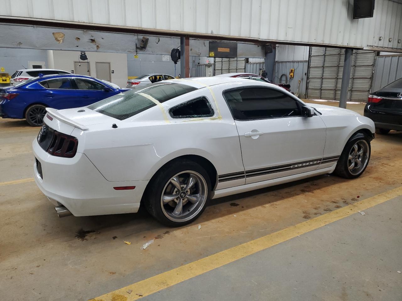 2014 Ford Mustang VIN 1ZVBP8AM0E5232495 Copart auction photo, front end / side damage thumbnail 3