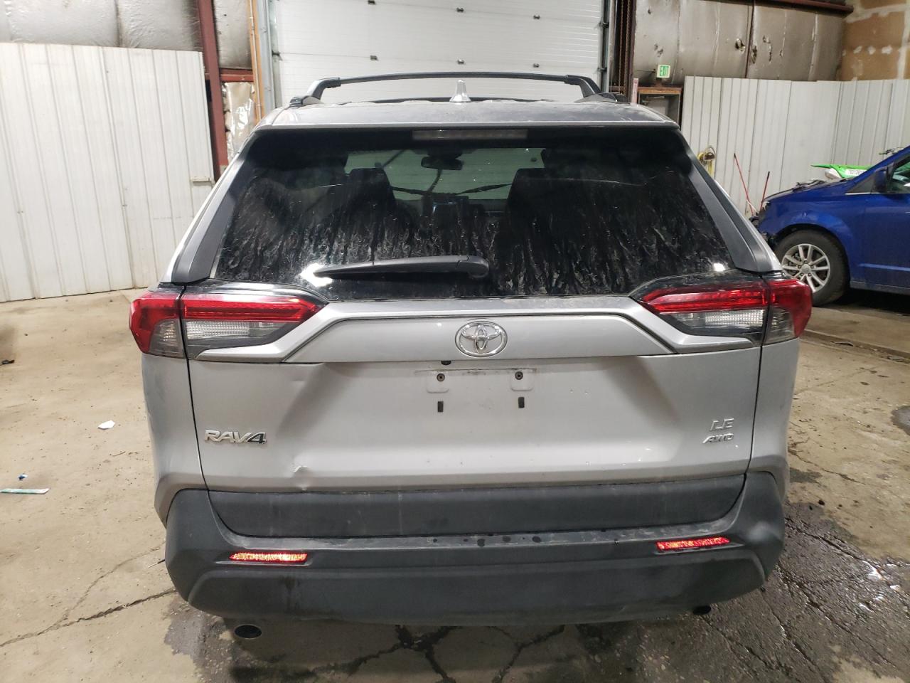 2019 Toyota RAV 4 VIN 2T3G1RFV7KC053703 Copart auction photo, side damage thumbnail 6