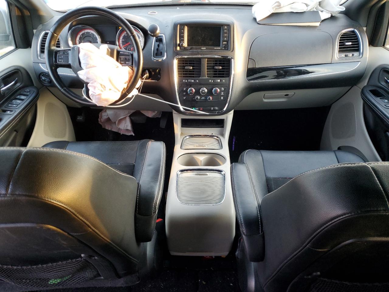 2019 Dodge Caravan VIN 2C4RDGCG7KR788359 Copart auction photo, front end damage thumbnail 8