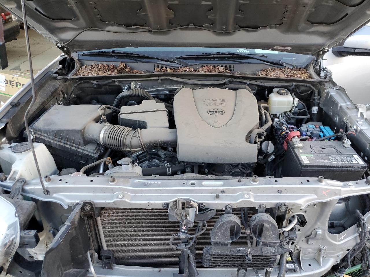 2018 Toyota Tacoma VIN 3TMDZ5BN6JM036755 Copart auction photo, frame damage / front end damage thumbnail 11