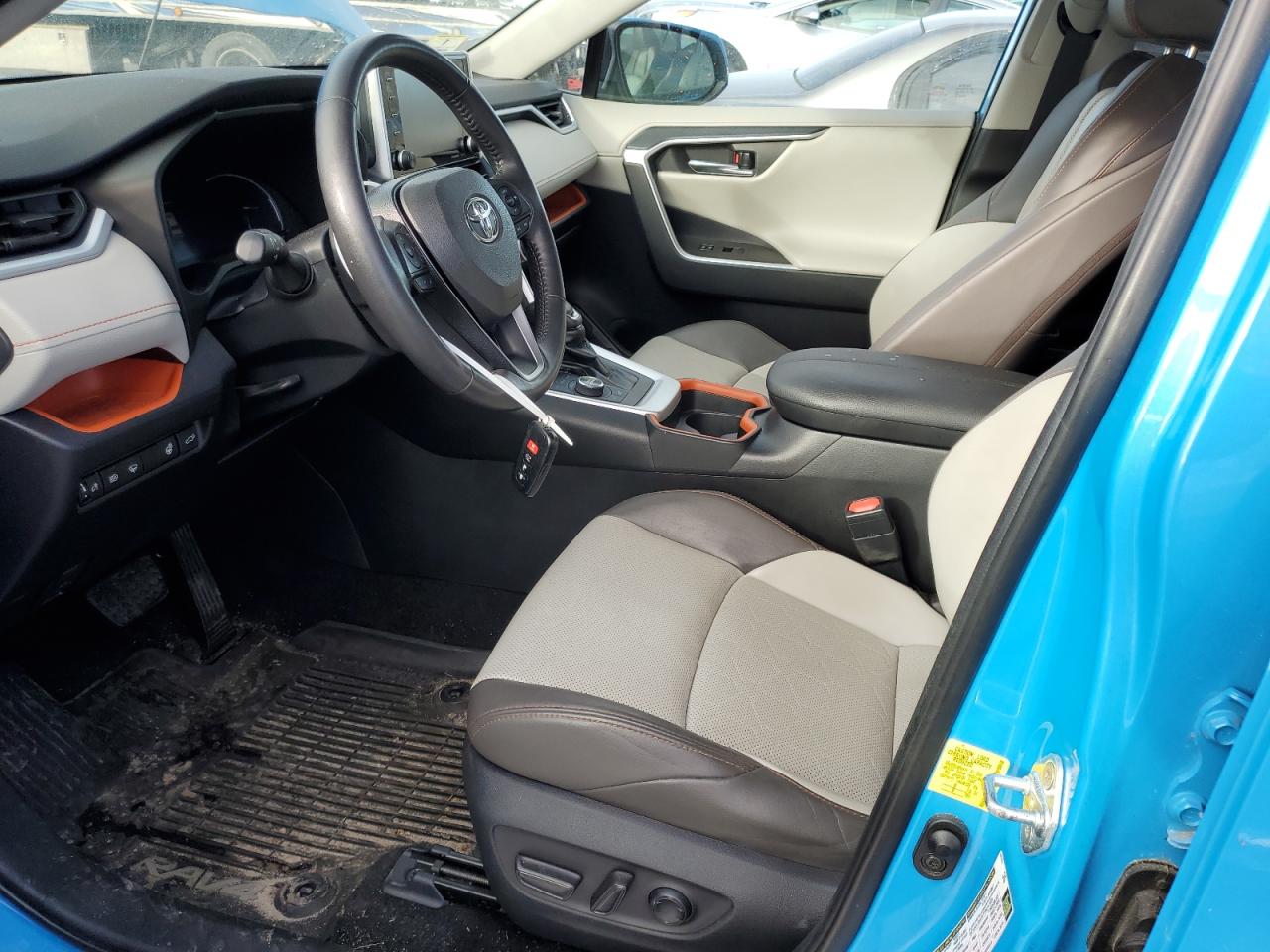 2019 Toyota RAV 4 VIN 2T3J1RFV8KW019824 Copart auction photo, rear end / minor dent/scratches damage thumbnail 7
