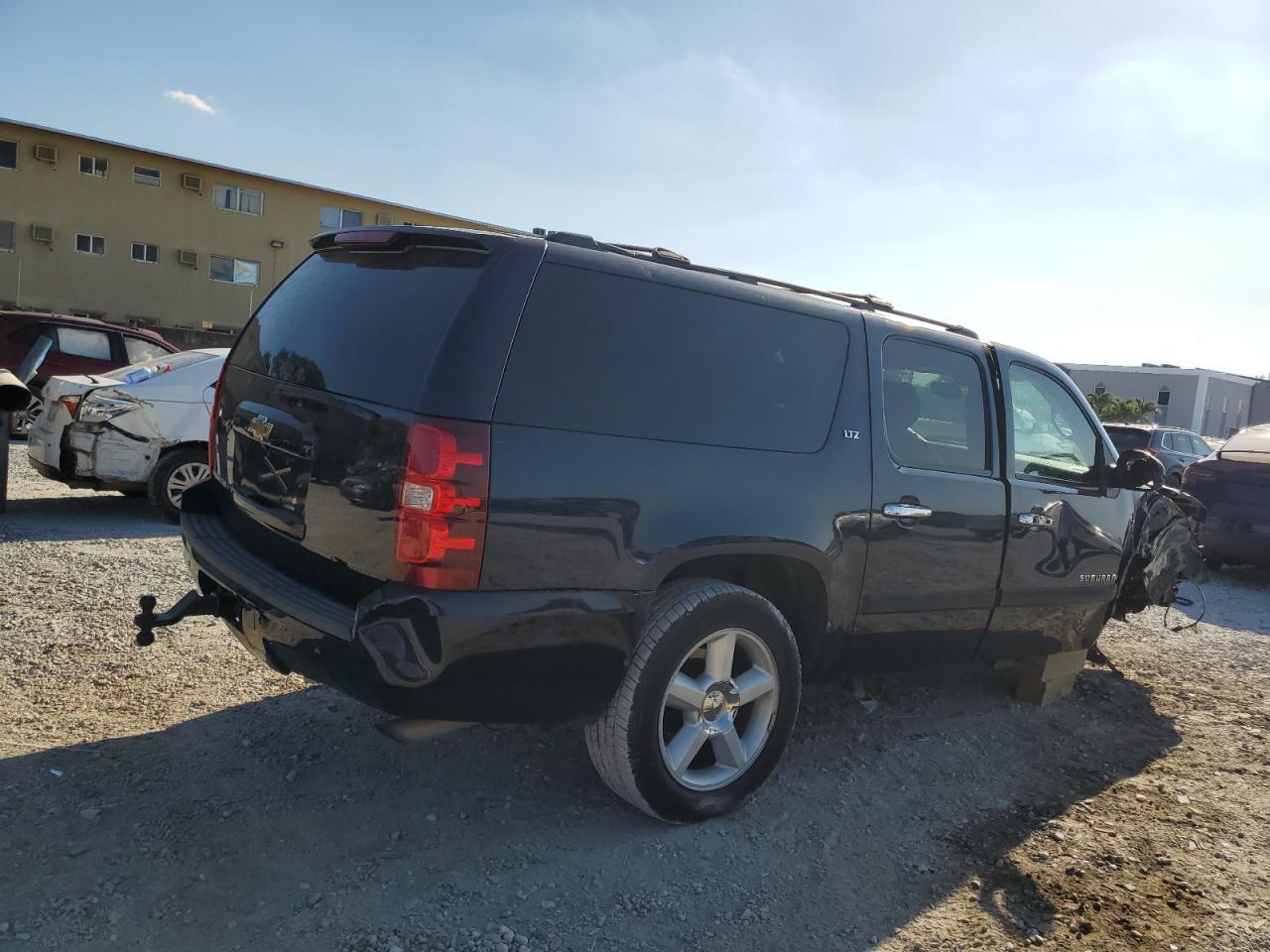 2008 Chevrolet Suburban VIN 1GNFK16Y48R146861 Copart auction photo, front end / undercarriage damage thumbnail 3