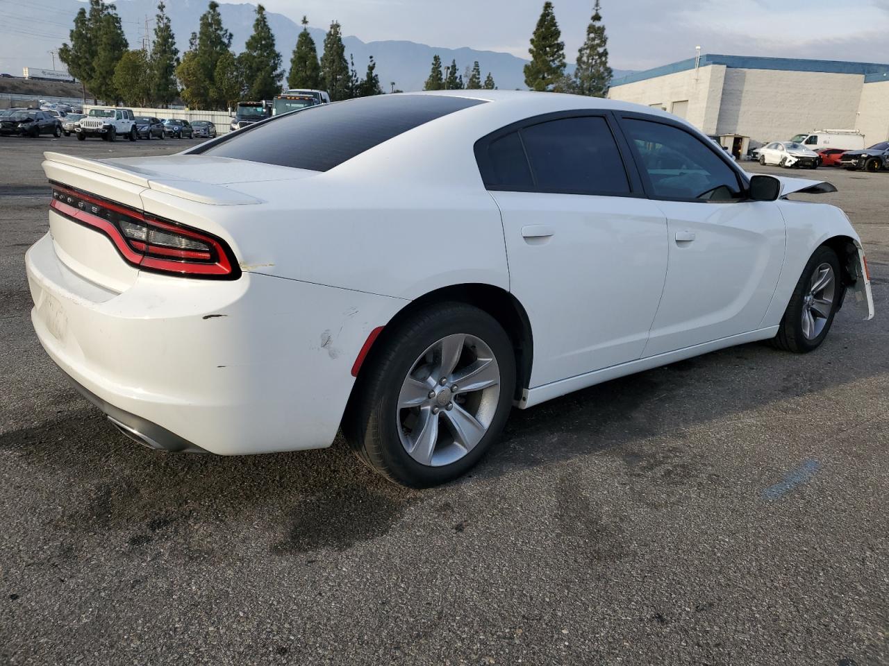 2015 Dodge Charger VIN 2C3CDXBG5FH827389 Copart auction photo, front end damage thumbnail 3