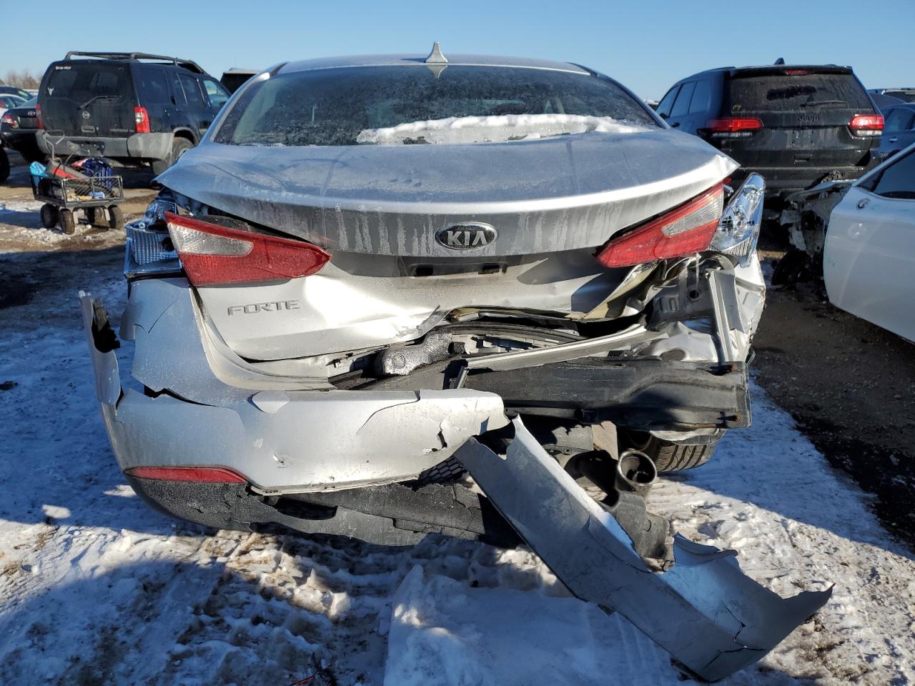 2014 KIA Forte VIN KNAFX4A83E5085716 Copart auction photo, rear end / front end damage thumbnail 6
