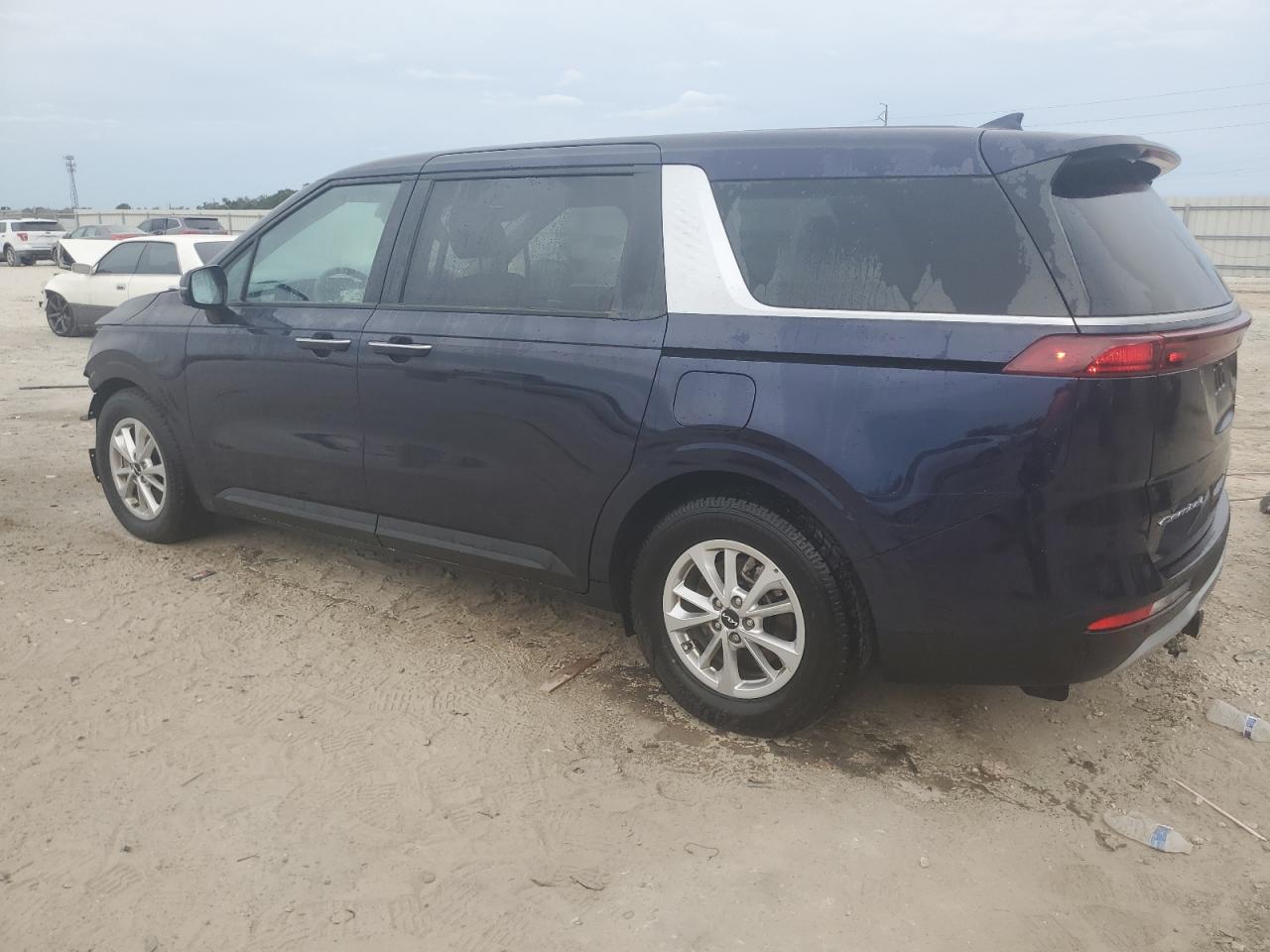 2022 KIA Carnival VIN KNDNB4H3XN6122844 Copart auction photo, front end damage thumbnail 2