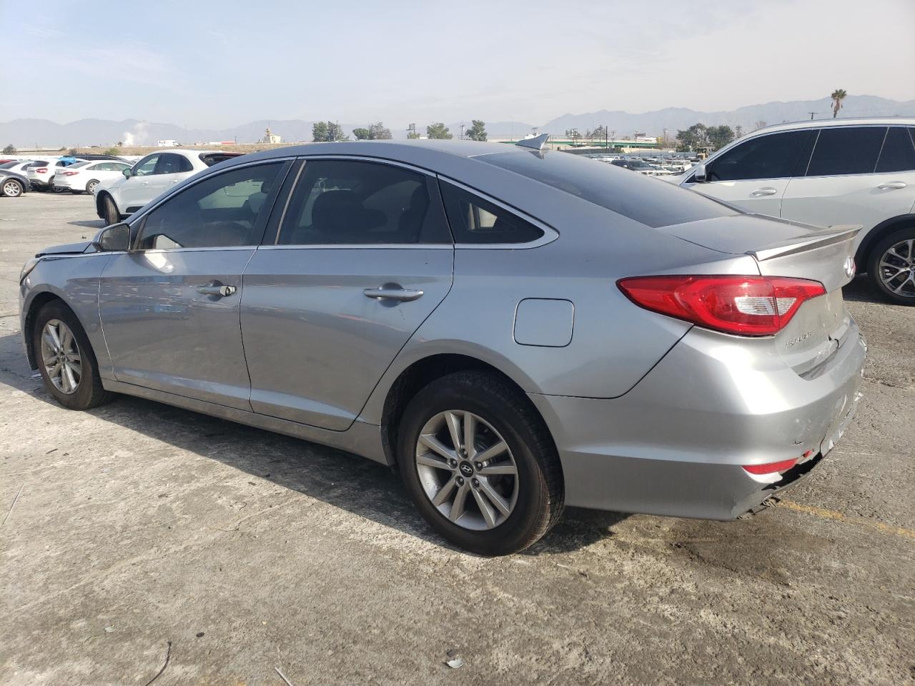 2016 Hyundai Sonata VIN 5NPE24AF2GH276929 Copart auction photo, vandalism / front end damage thumbnail 2