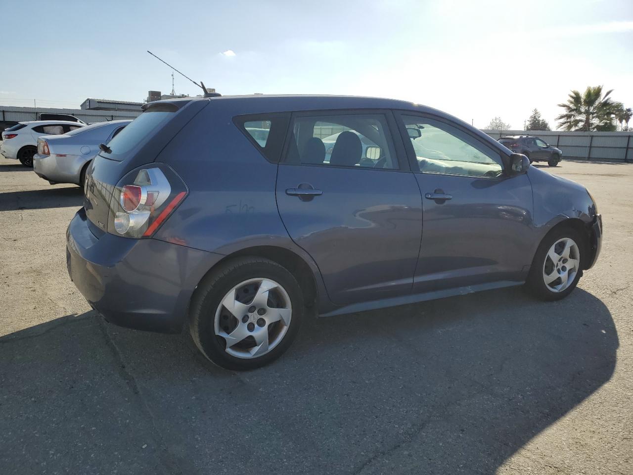 2010 Pontiac Vibe VIN 5Y2SP6E82AZ414187 Copart auction photo, all over damage thumbnail 3