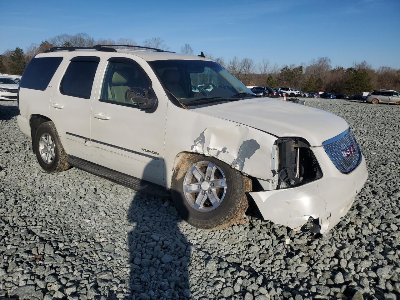 2012 GMC Yukon VIN 1GKS1CE03CR100582 Copart auction photo, front end / side damage thumbnail 4