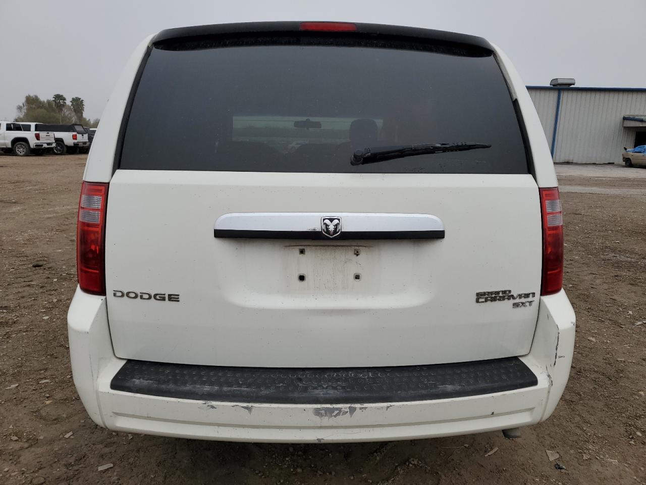 2010 Dodge Caravan VIN 2D4RN5D15AR219278 Copart auction photo, side / front end damage thumbnail 6