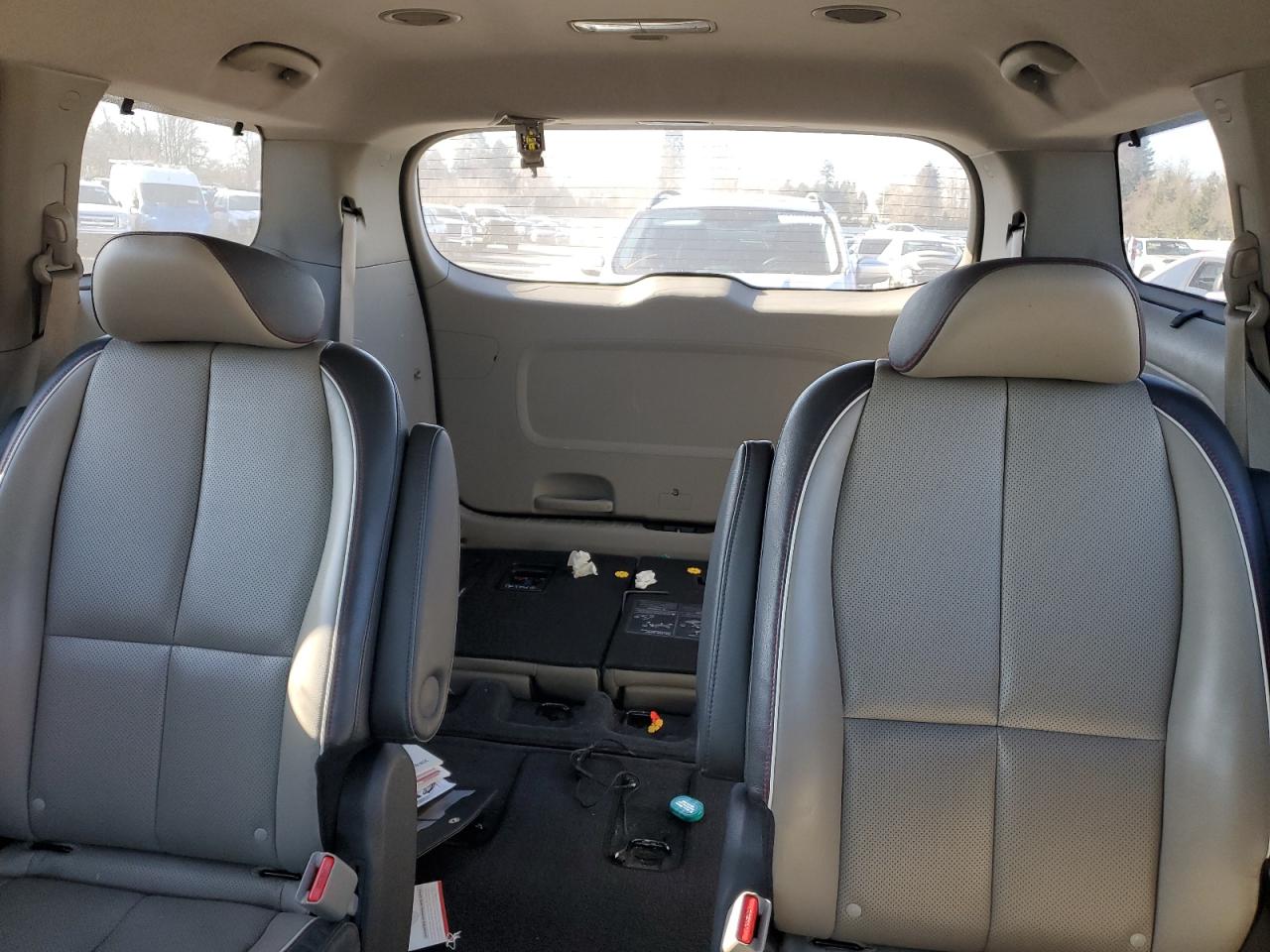 2016 KIA Sedona VIN KNDMC5C16G6125456 Copart auction photo, minor dent/scratches damage thumbnail 10