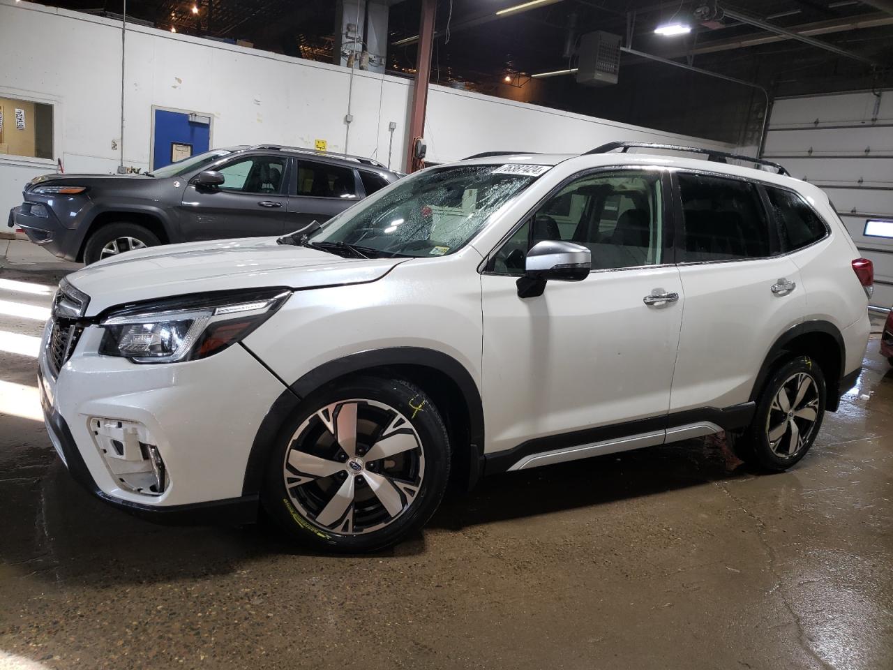 2019 Subaru Forester VIN JF2SKAWC9KH551625