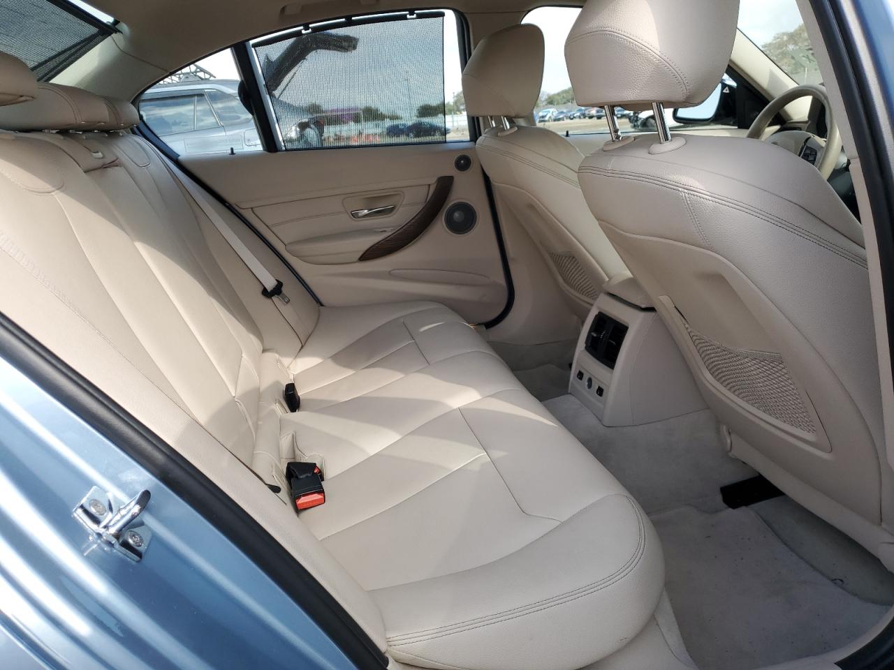 2013 BMW 1er VIN WBA3F9C59DF145044 Copart auction photo, rear end / front end damage thumbnail 10