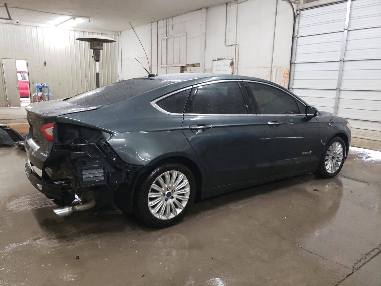 2015 Ford Fusion VIN 3FA6P0LU0FR123168 Copart auction photo, rear end / minor dent/scratches damage thumbnail 3