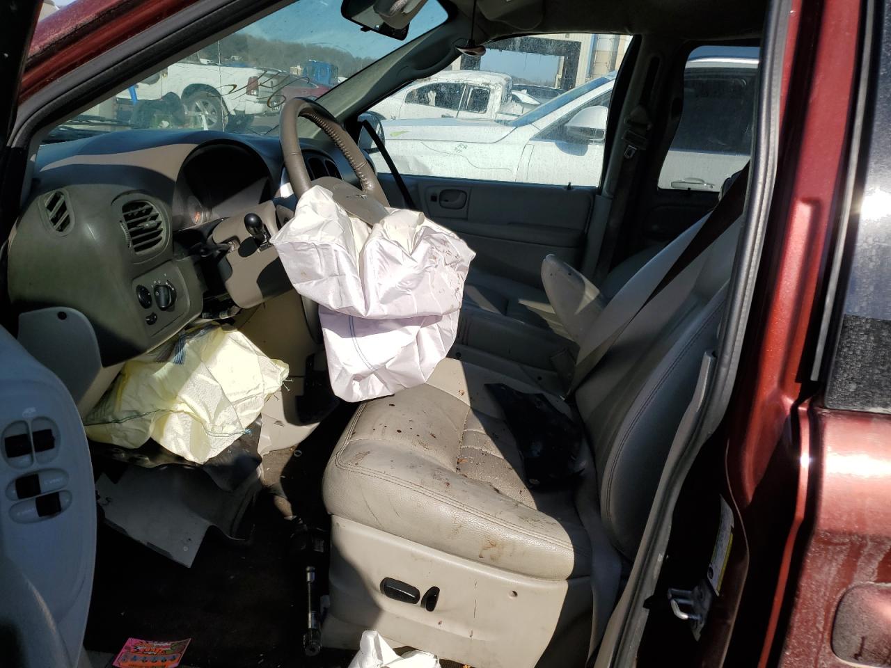 2007 Chrysler Town & Country VIN 2A4GP54LX7R361418 Copart auction photo, front end damage thumbnail 7