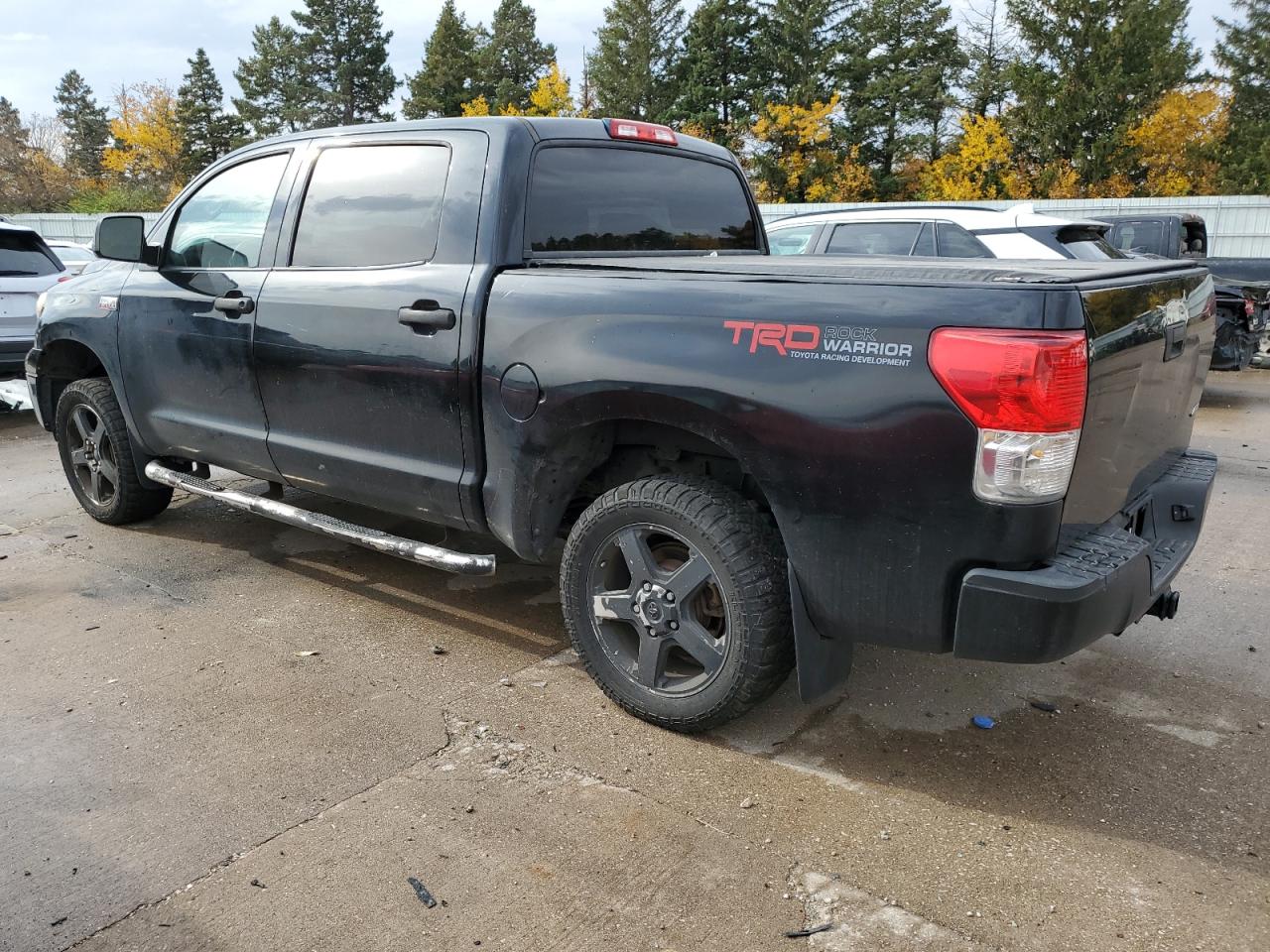 2010 Toyota Tundra VIN 5TFDW5F14AX147167 Copart auction photo, minor dent/scratches damage thumbnail 2