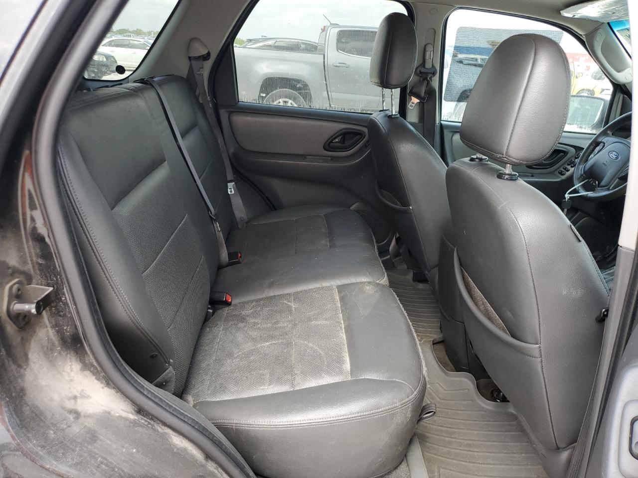 2007 Ford Escape VIN 1FMCU59H67KA05589 Copart auction photo, minor dent/scratches damage thumbnail 11