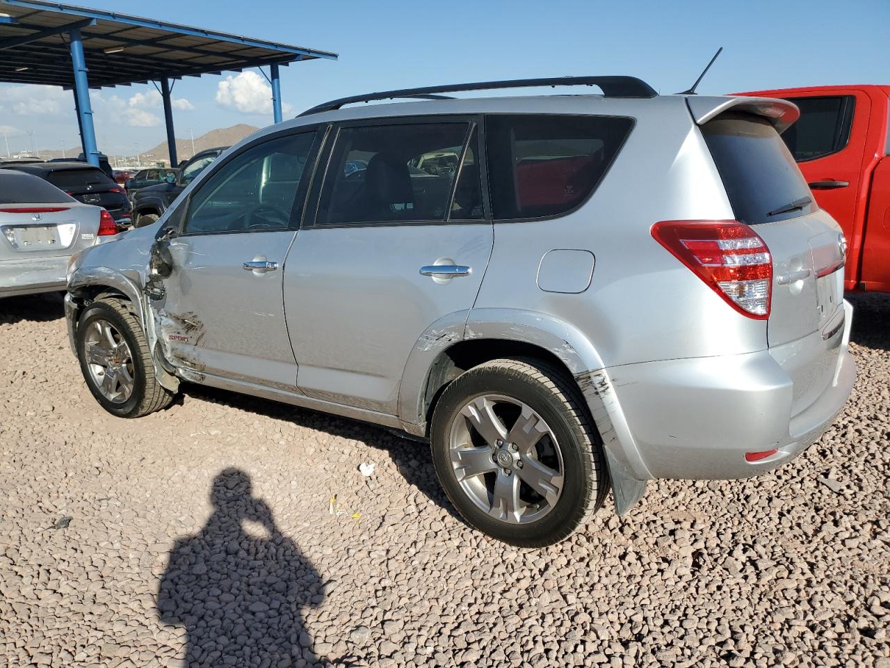 2012 Toyota RAV 4 VIN JTMRK4DV2C5107198 Copart auction photo, front end / side damage thumbnail 2