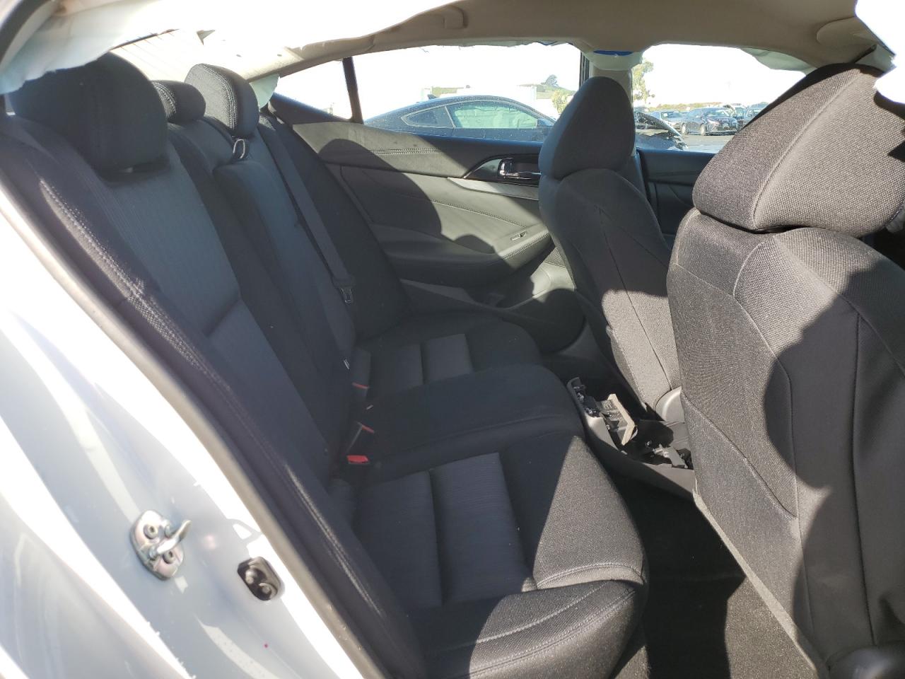 2017 Nissan Maxima VIN 1N4AA6AP3HC382766 Copart auction photo, all over damage thumbnail 11