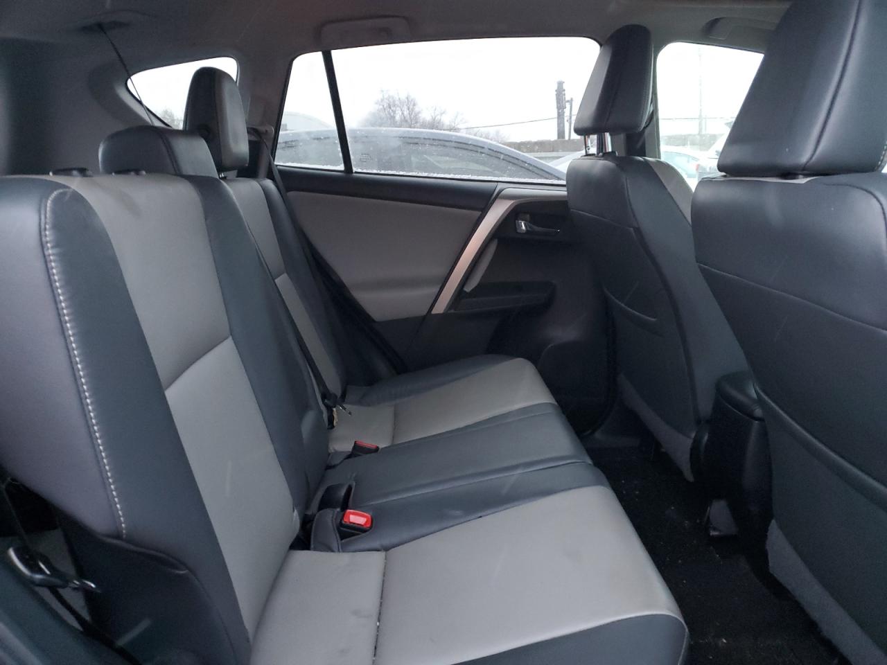 2015 Toyota RAV 4 VIN 2T3DFREV3FW332768 Copart auction photo, rear end damage thumbnail 11