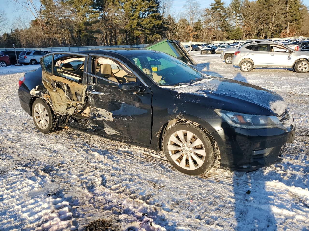 2014 Honda Accord VIN 1HGCR2F83EA010424 Copart auction photo, side damage thumbnail 4