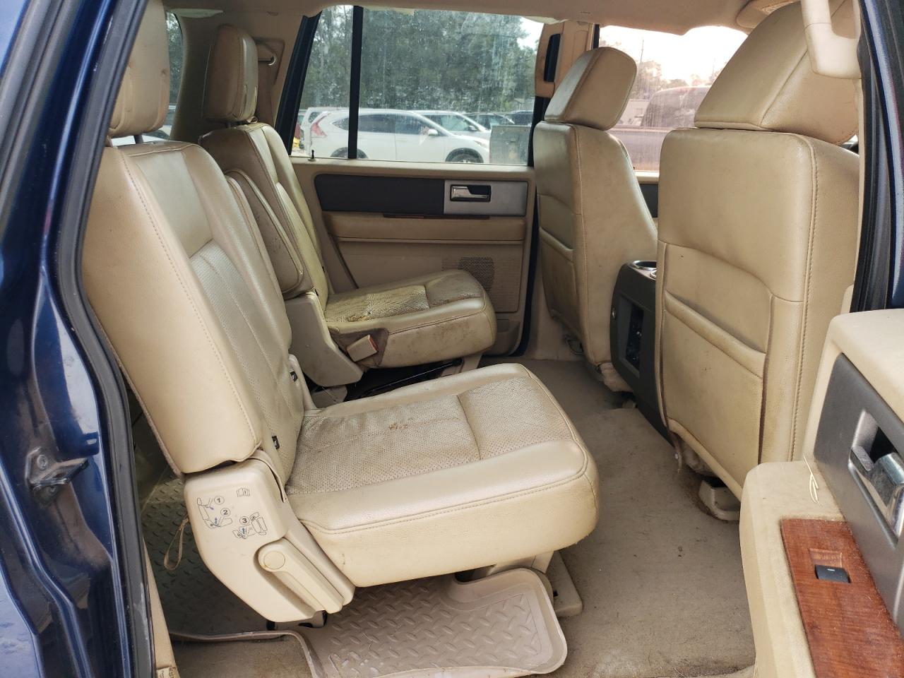 2008 Ford Expedition VIN 1FMFK17518LA82435 Copart auction photo, side / minor dent/scratches damage thumbnail 12