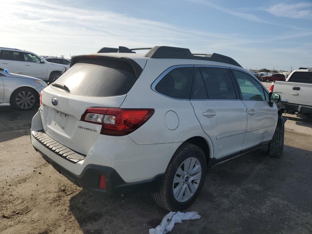 2019 Subaru Outback VIN 4S4BSAFCXK3327240 Copart auction photo, side / front end damage thumbnail 3