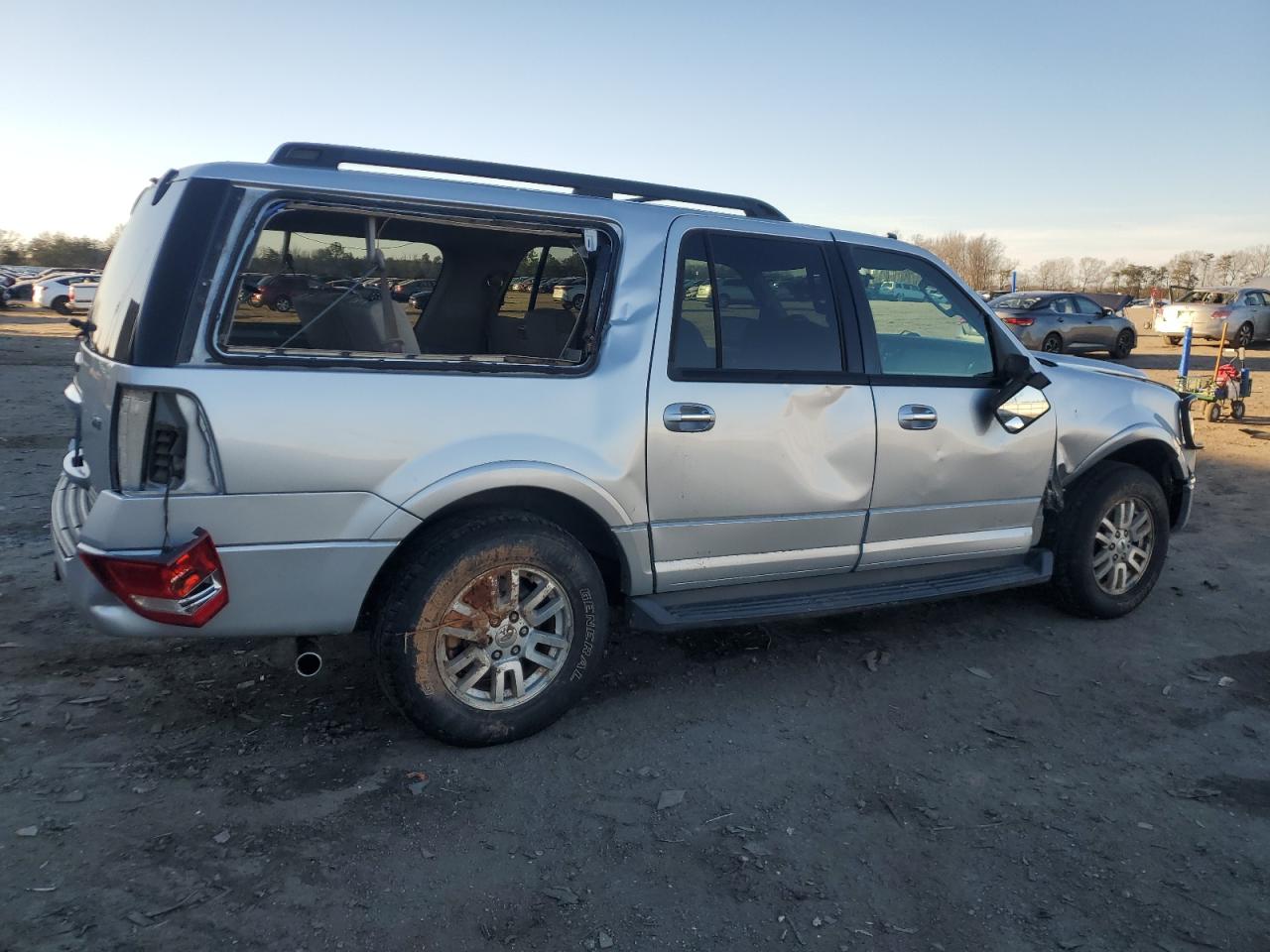2014 Ford Expedition VIN 1FMJK1J58EEF04686 Copart auction photo, side / front end damage thumbnail 3