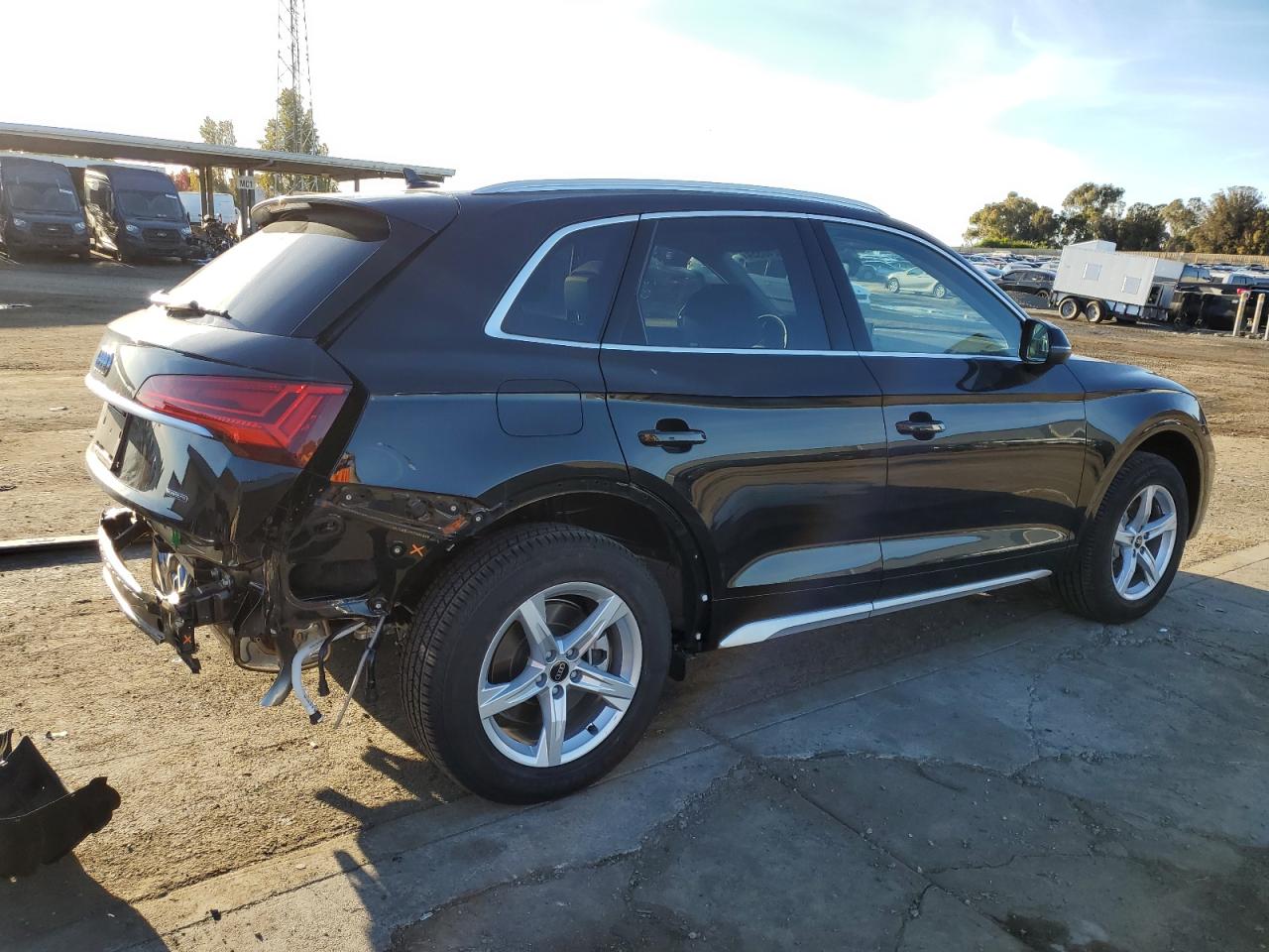 2024 Audi Q5 VIN WA1ABAFY8R2063537 Copart auction photo, rear end damage thumbnail 3