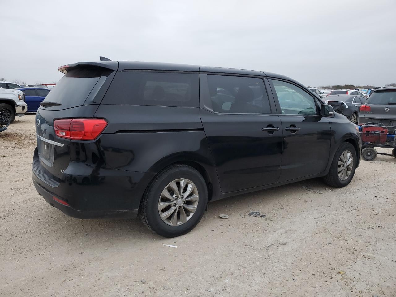 2020 KIA Sedona VIN KNDMB5C13L6633283 Copart auction photo, undercarriage damage thumbnail 3
