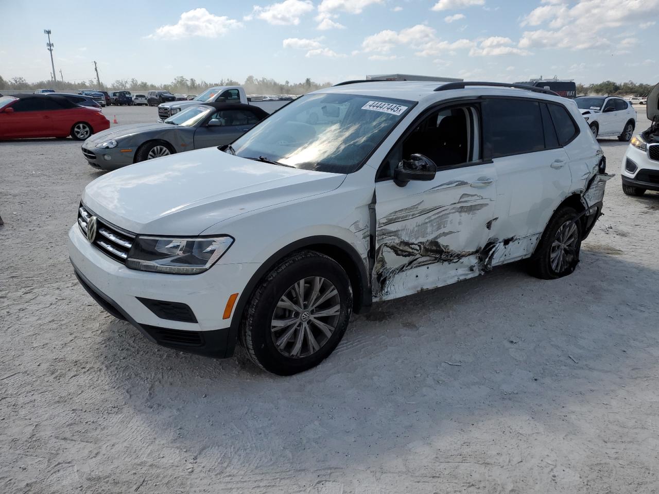 2019 Volkswagen Tiguan VIN 3VV1B7AX8KM142519