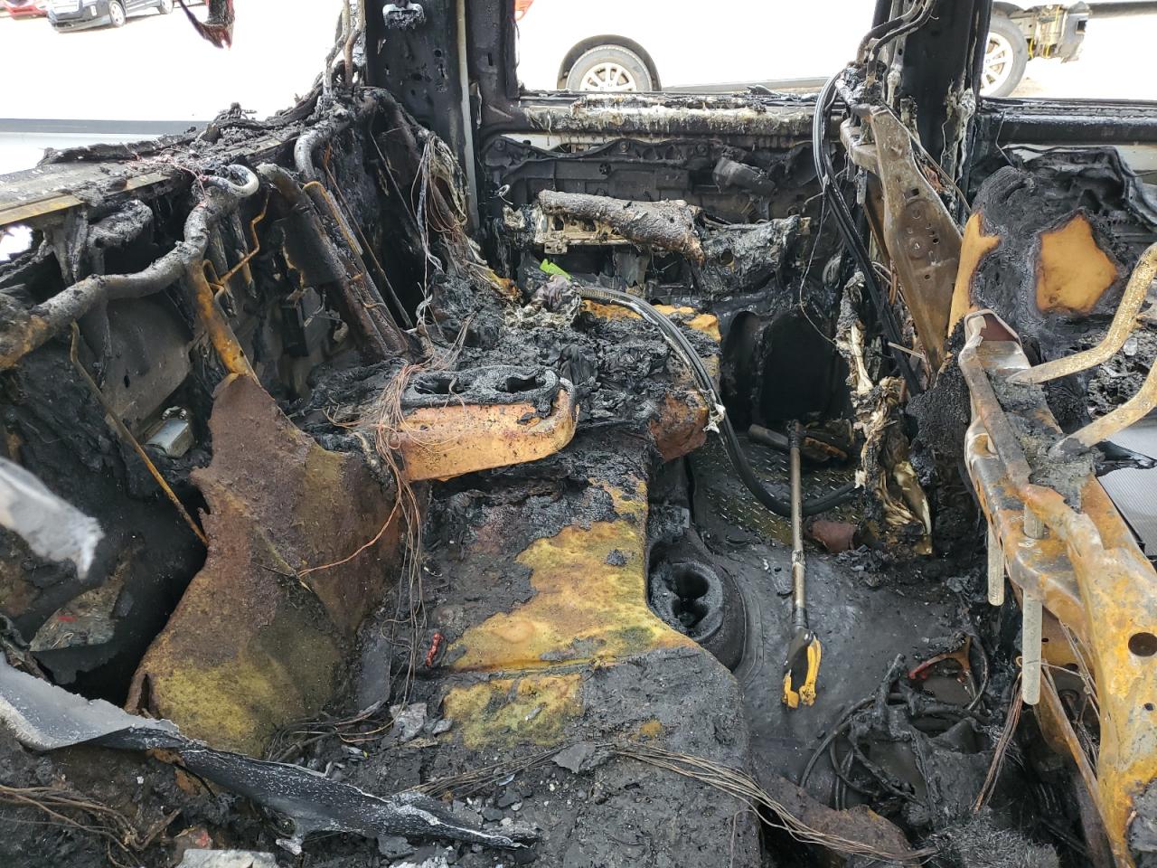 2016 RAM 1500 VIN 1C6RR7LM8GS288604 Copart auction photo, burn damage thumbnail 10