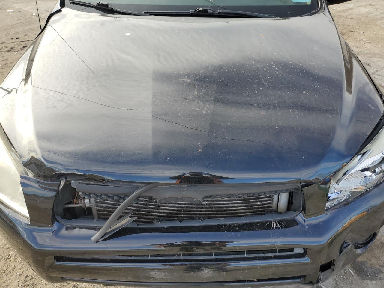 2006 Toyota RAV 4 VIN JTMBD33V165020646 Copart auction photo, front end / minor dent/scratches damage thumbnail 14
