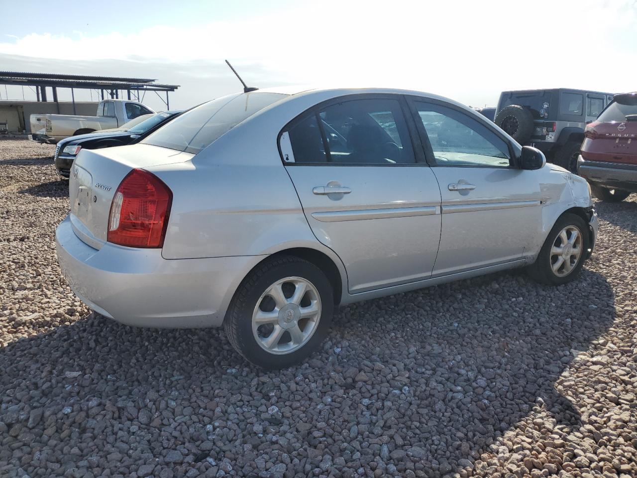 2008 Hyundai Accent VIN KMHCN46C98U240090 Copart auction photo, front end / side damage thumbnail 3