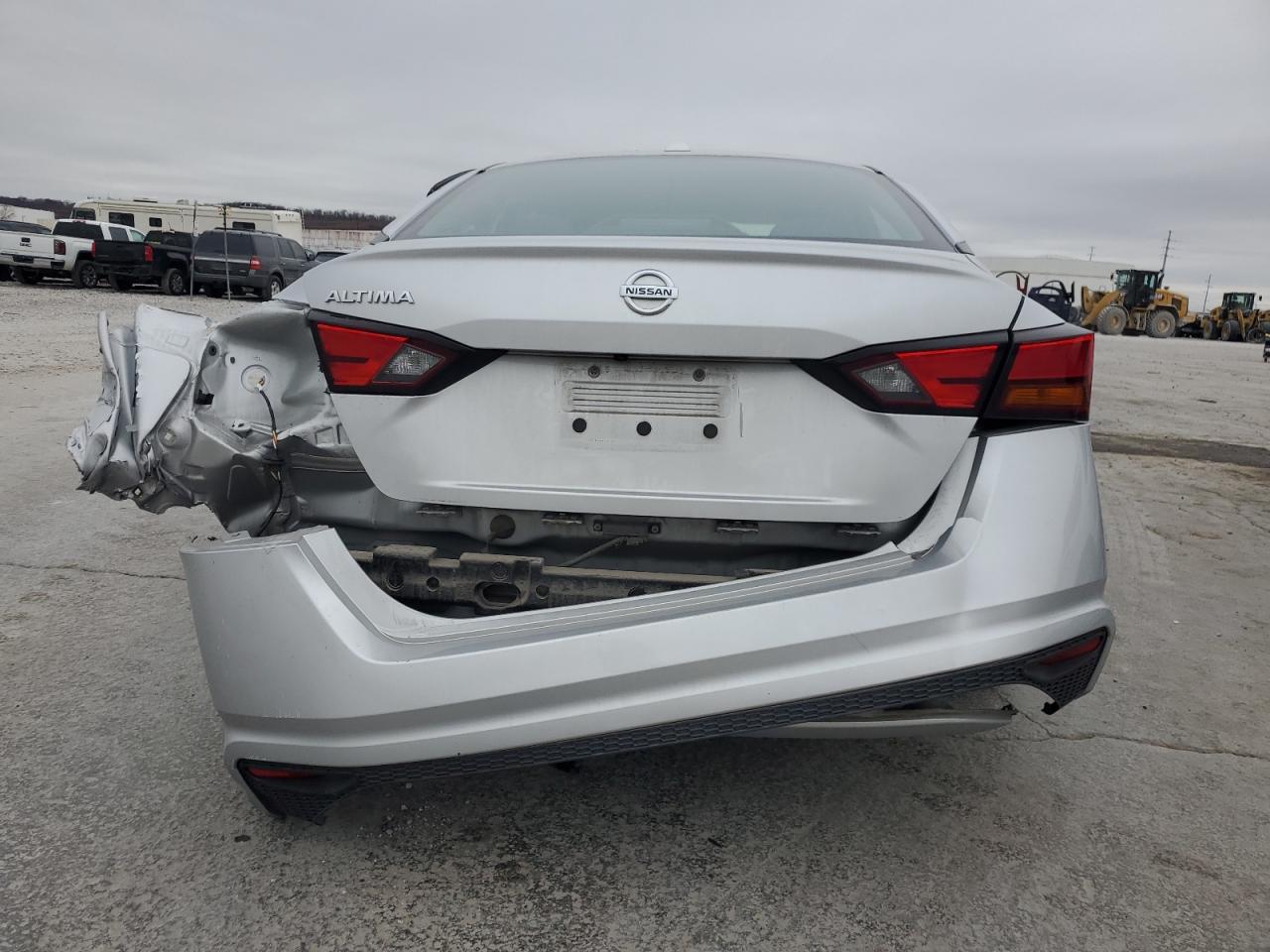 2020 Nissan Altima VIN 1N4BL4BV7LC242907 Copart auction photo, all over damage thumbnail 6