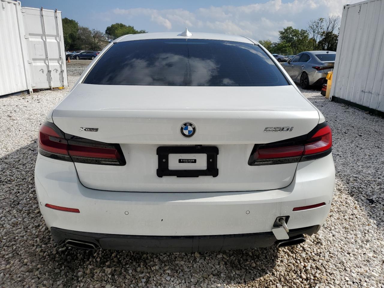 2023 BMW 5er VIN WBA13BJ04PWY22682 Copart auction photo, vandalism / all over damage thumbnail 6