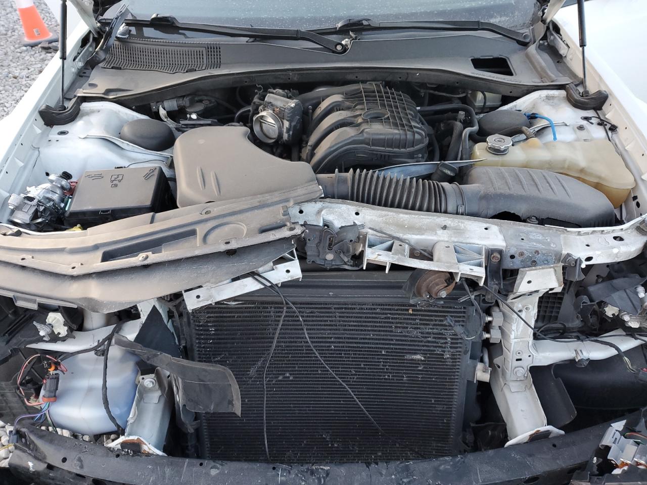 2016 Chrysler 300 VIN 2C3CCABG3GH141739 Copart auction photo, front end damage thumbnail 11
