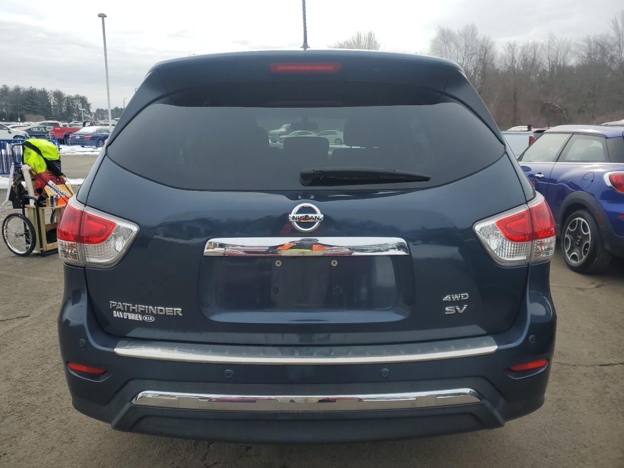 2015 Nissan Pathfinder VIN 5N1AR2MM7FC628532 Copart auction photo, minor dent/scratches / mechanical damage thumbnail 6