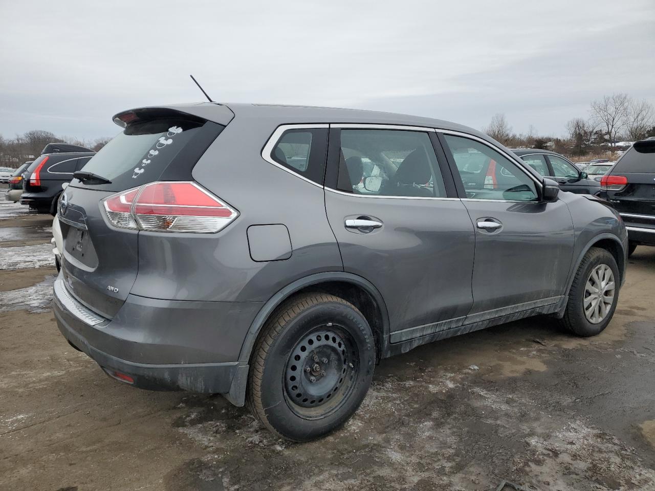 2015 Nissan Rogue VIN KNMAT2MV1FP523329 Copart auction photo, front end / mechanical damage thumbnail 3