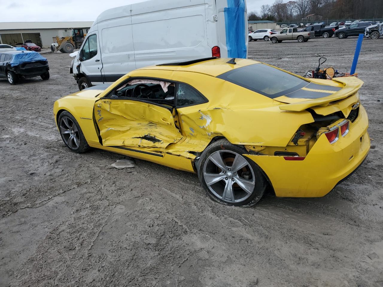 2011 Chevrolet Camaro VIN 2G1FB1ED3B9206615 Copart auction photo, side / rear end damage thumbnail 2