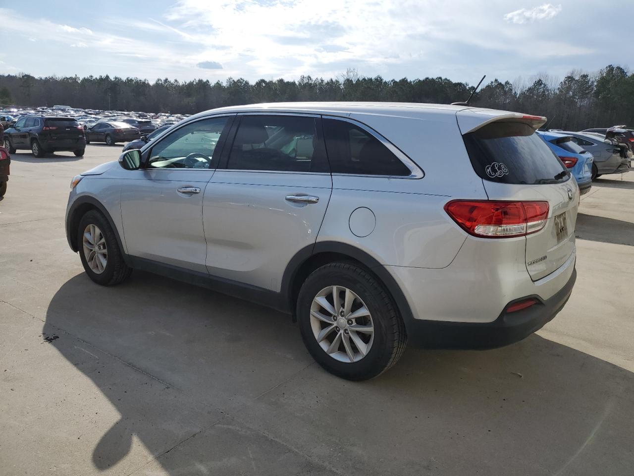 2018 KIA Sorento VIN 5XYPG4A38JG425164 Copart auction photo, front end damage thumbnail 2
