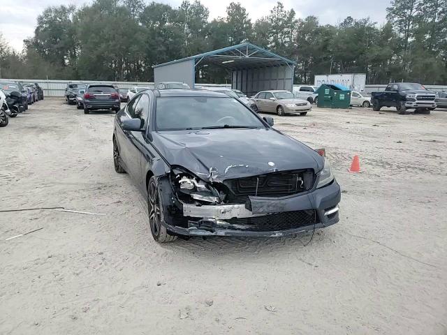 2013 Mercedes-Benz C-klasse VIN WDDGJ4HB0DF975082 Copart auction photo, front end damage thumbnail 13