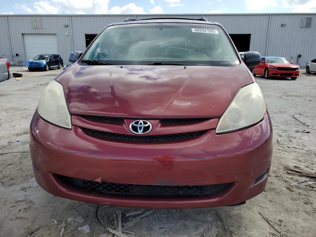2006 Toyota Sienna VIN 5TDZA23C46S586021 Copart auction photo, side / minor dent/scratches damage thumbnail 5
